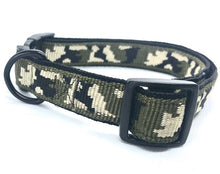 Load image into Gallery viewer, MAX - Green &amp; Black  Camouflage dog collar
